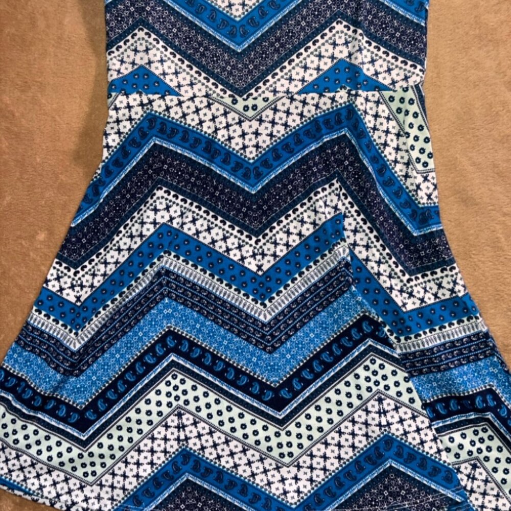 Joe Boxer Women Small Blue White Chevron Geometric‎ Fit Flare Short Sleeve Dress